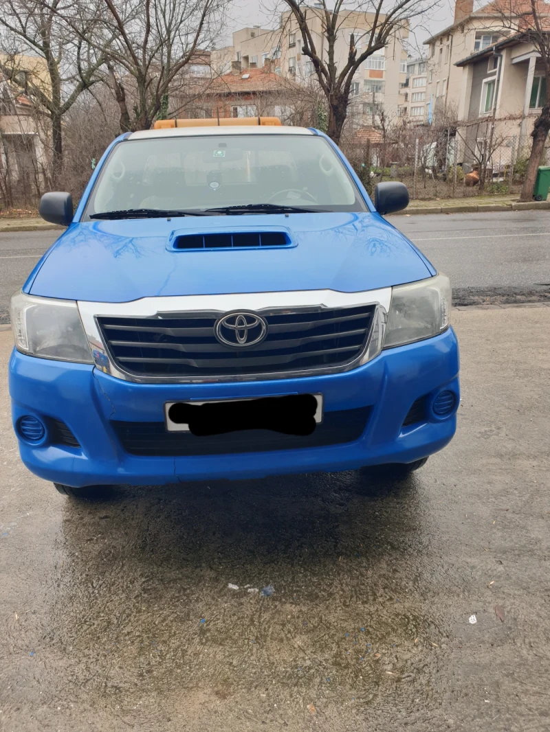 Toyota Hilux, снимка 2 - Автомобили и джипове - 48483516