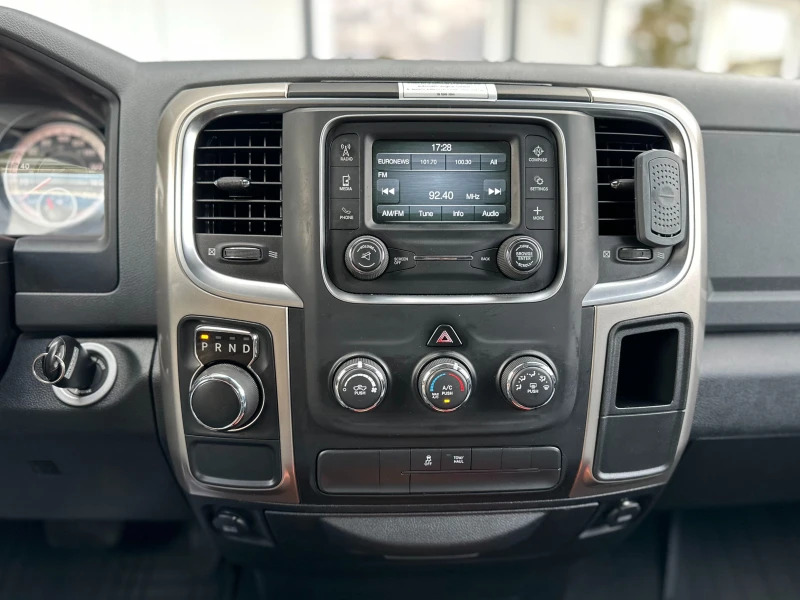 Dodge RAM 1500, снимка 14 - Автомобили и джипове - 51920602