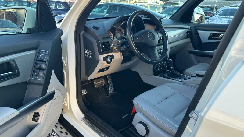 Mercedes-Benz GLK 320CDI 4MATIC, снимка 8 - Автомобили и джипове - 53153316