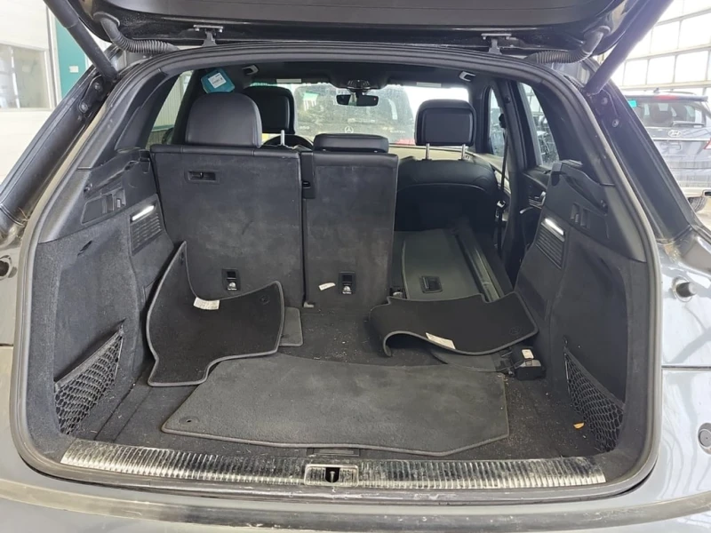 Audi Q5 TECHNIK / DISTRONIC / ОБДУХВНЕ / PANO / CARFAX, снимка 14 - Автомобили и джипове - 53246051