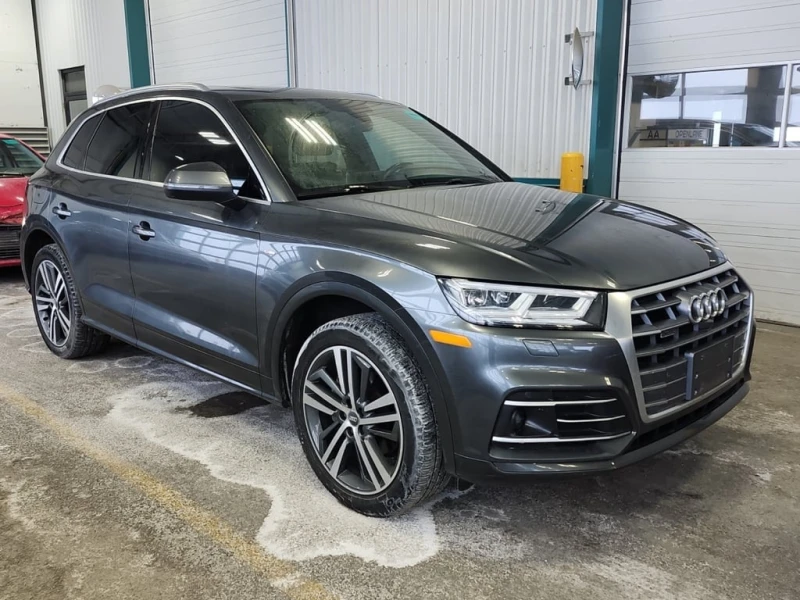 Audi Q5 TECHNIK / DISTRONIC / ОБДУХВНЕ / PANO / CARFAX, снимка 2 - Автомобили и джипове - 53246051