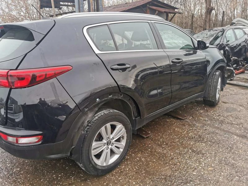 Kia Sportage 1.6 i, снимка 2 - Автомобили и джипове - 32303683