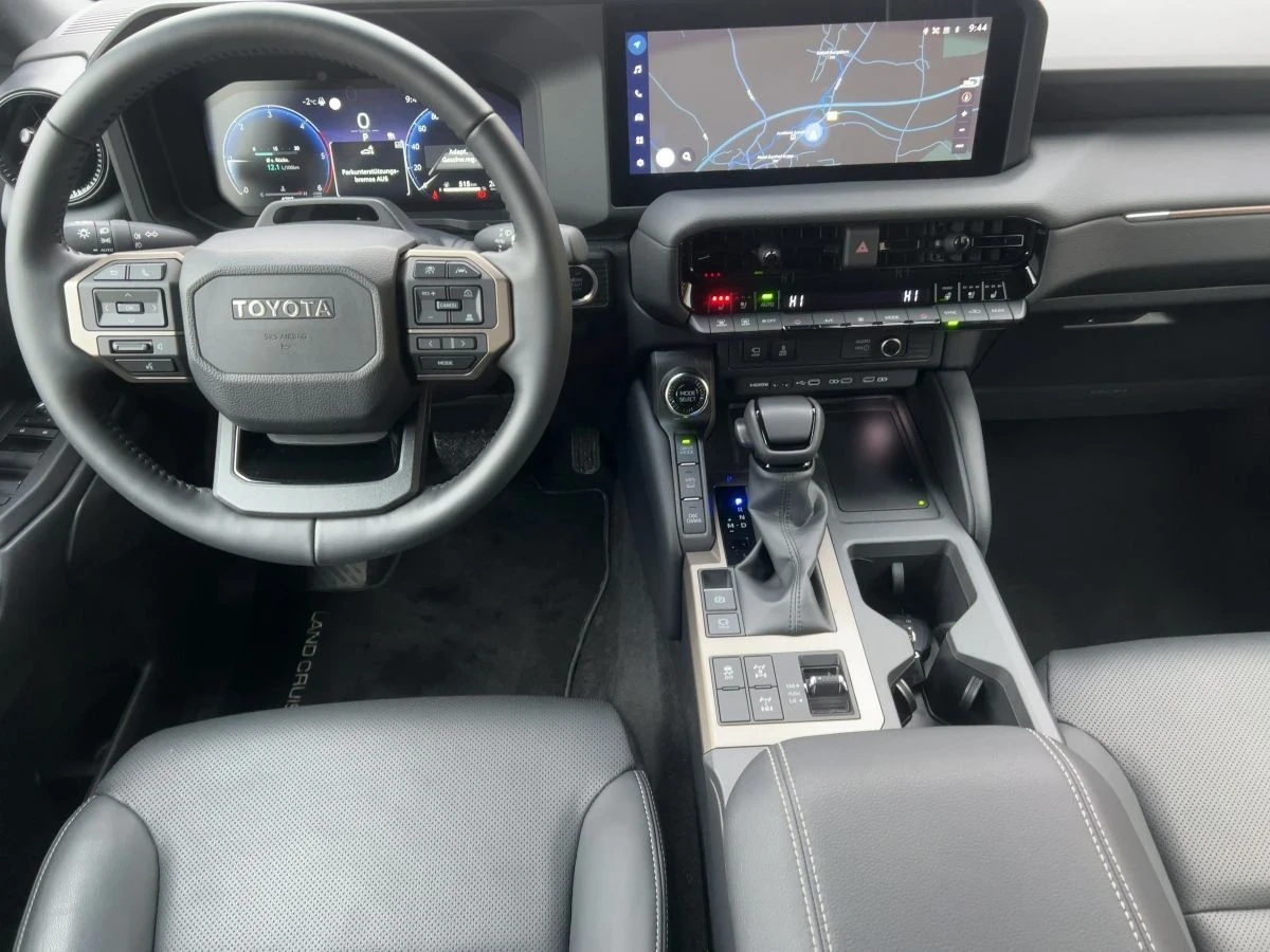 Toyota Land cruiser Executive 2.8/ ОЧАКВАН ВНОС/ ГАРАНЦИОННА/ - изображение 8