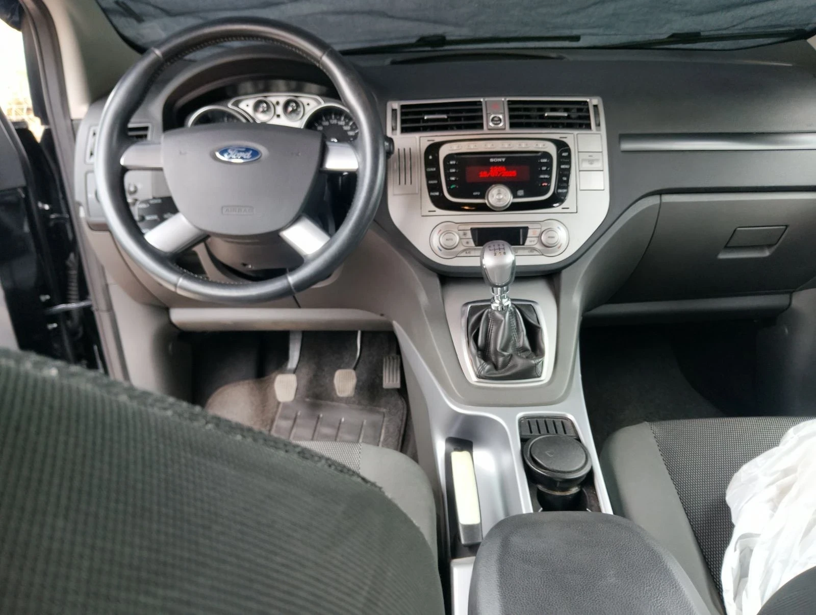 Ford Kuga 2.0 140 к.с.  - изображение 4
