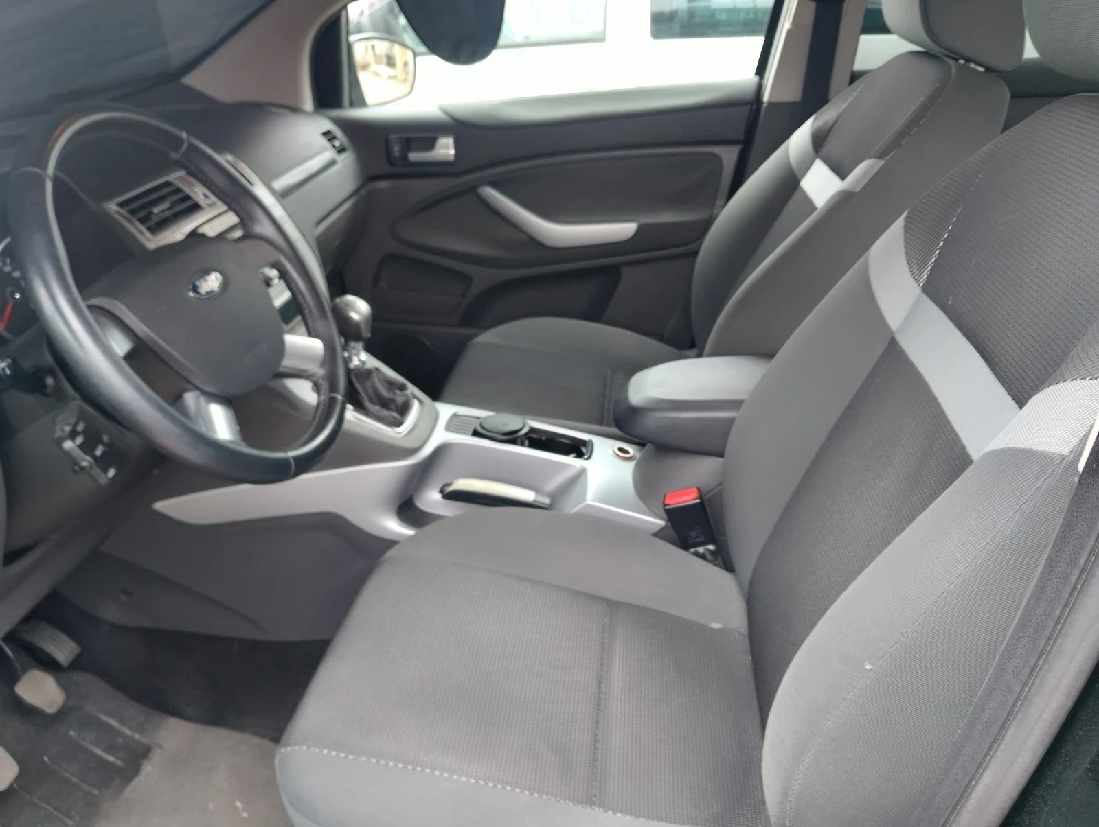 Ford Kuga 2.0 140 к.с.  - изображение 10