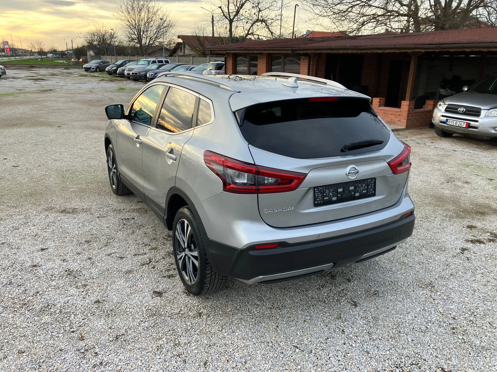 Nissan Qashqai 1.5 DCI - изображение 6