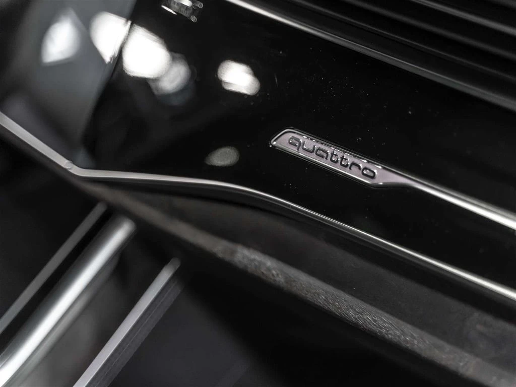 Audi Q8 * quattro Progressiv * CARFAX * ЦЕНА ДО БГ - изображение 10