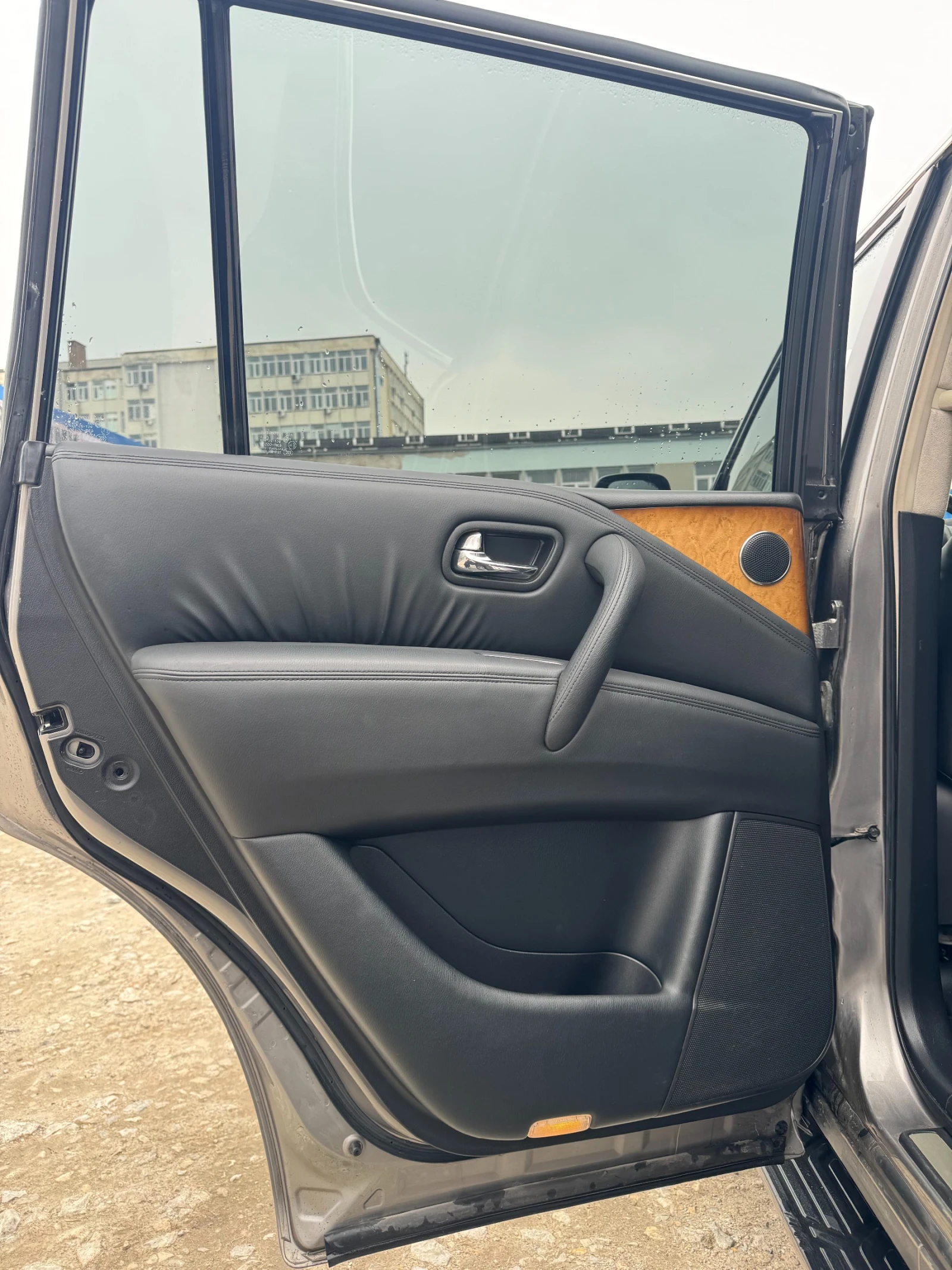 Infiniti QX56 | Mobile.bg � ����������� 12