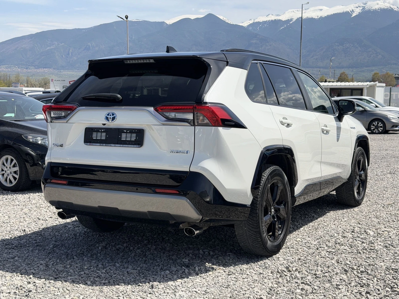 Toyota Rav4 2.5 Hybrid STYLE Bi-Tone , снимка 4 - Автомобили и джипове - 53916005