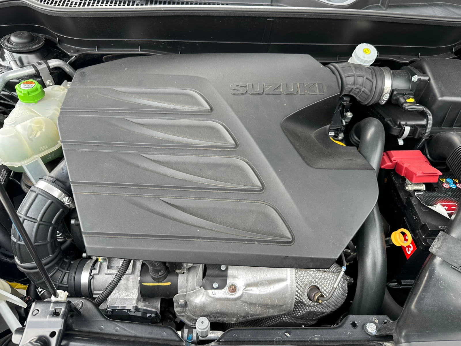 Suzuki Vitara 1.6 D * НАВИ* , снимка 16 - Автомобили и джипове - 53935240