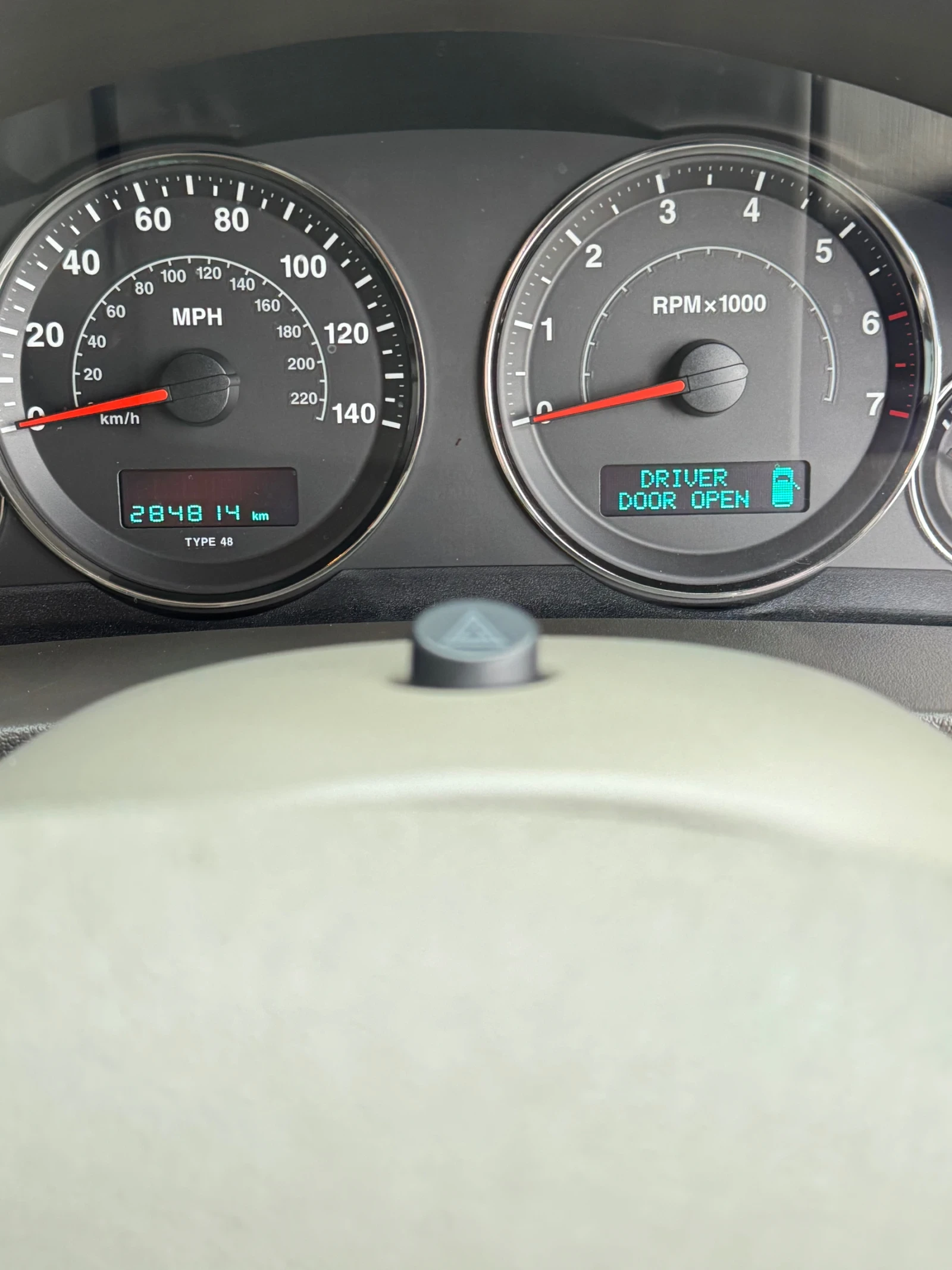 Jeep Grand cherokee Jeep Grand cherokee 5.7HEMI Бензин-ГАЗ, снимка 9 - Автомобили и джипове - 53940509