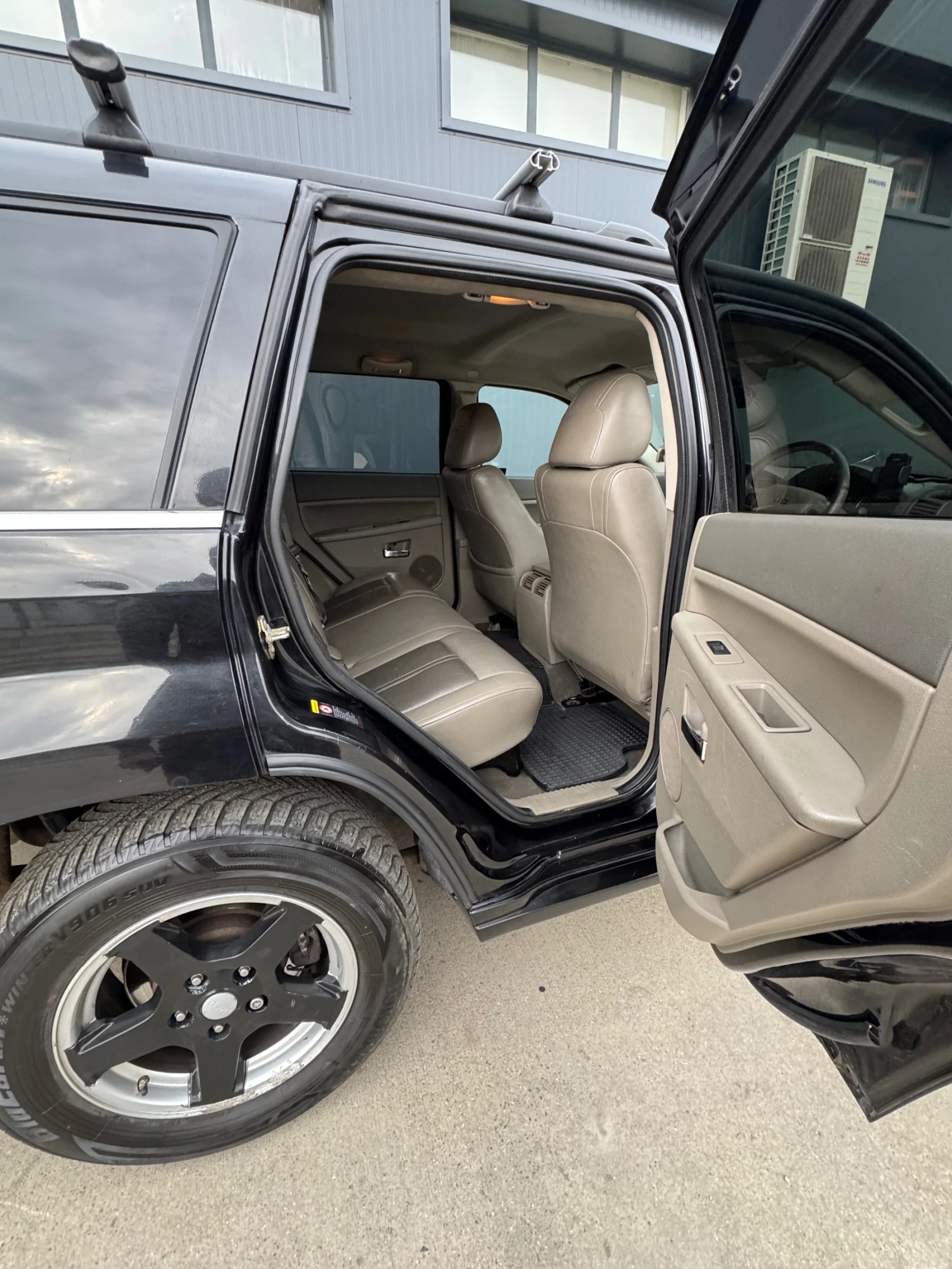 Jeep Grand cherokee Jeep Grand cherokee 5.7HEMI Бензин-ГАЗ, снимка 5 - Автомобили и джипове - 53940509