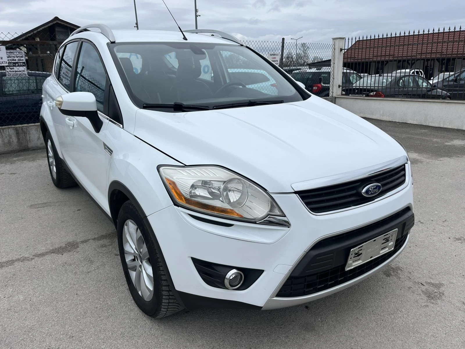 Ford Kuga 2.0 HDI 136кс 4Х4 КЛИМАТРОНИК ВНОС ИТАЛИЯ , снимка 3 - Автомобили и джипове - 54033097