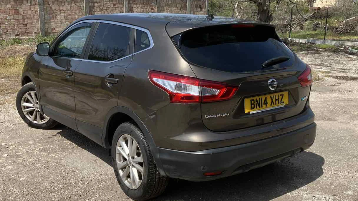 Nissan Qashqai, снимка 6 - Автомобили и джипове - 54594066
