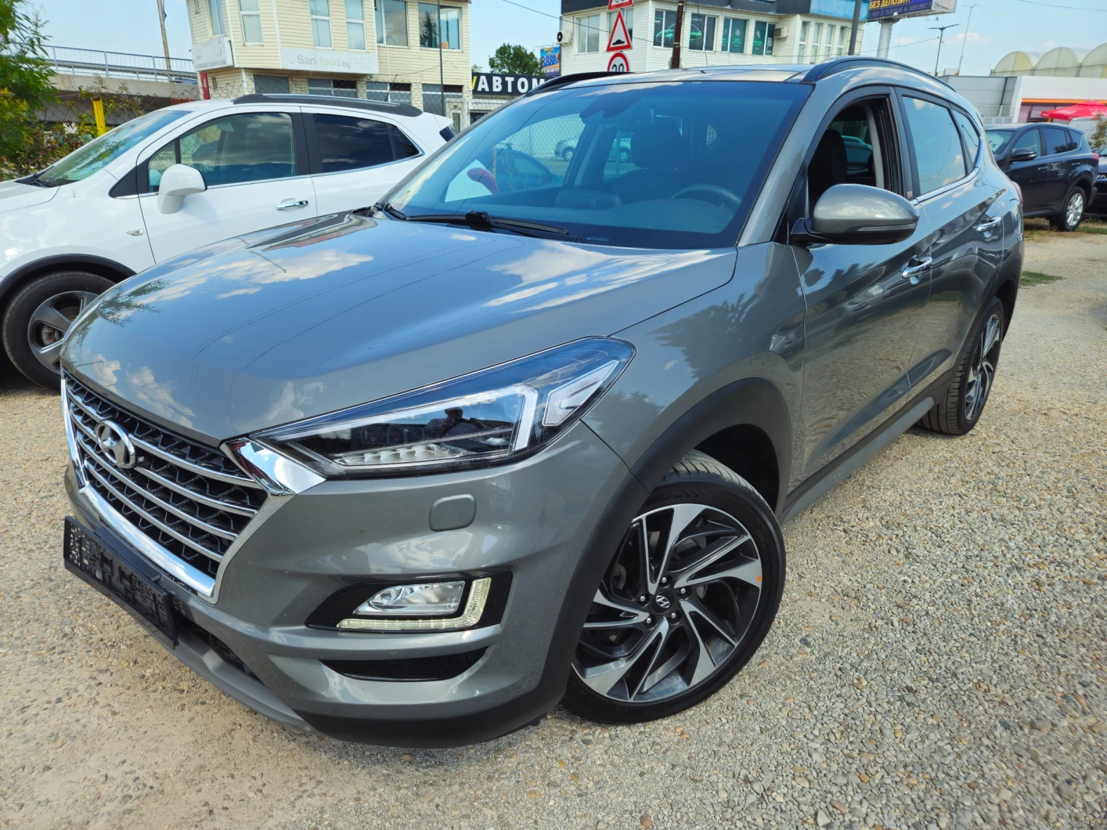Hyundai Tucson ВСИЧКИ ЕКСТРИ ШВЕЙЦАРИЯ PREMIUM