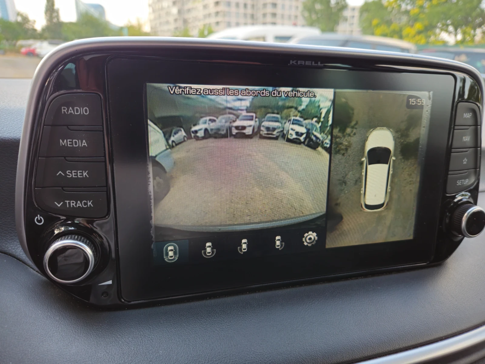 Hyundai Tucson ВСИЧКИ ЕКСТРИ ШВЕЙЦАРИЯ PREMIUM, снимка 12 - Автомобили и джипове - 55374358