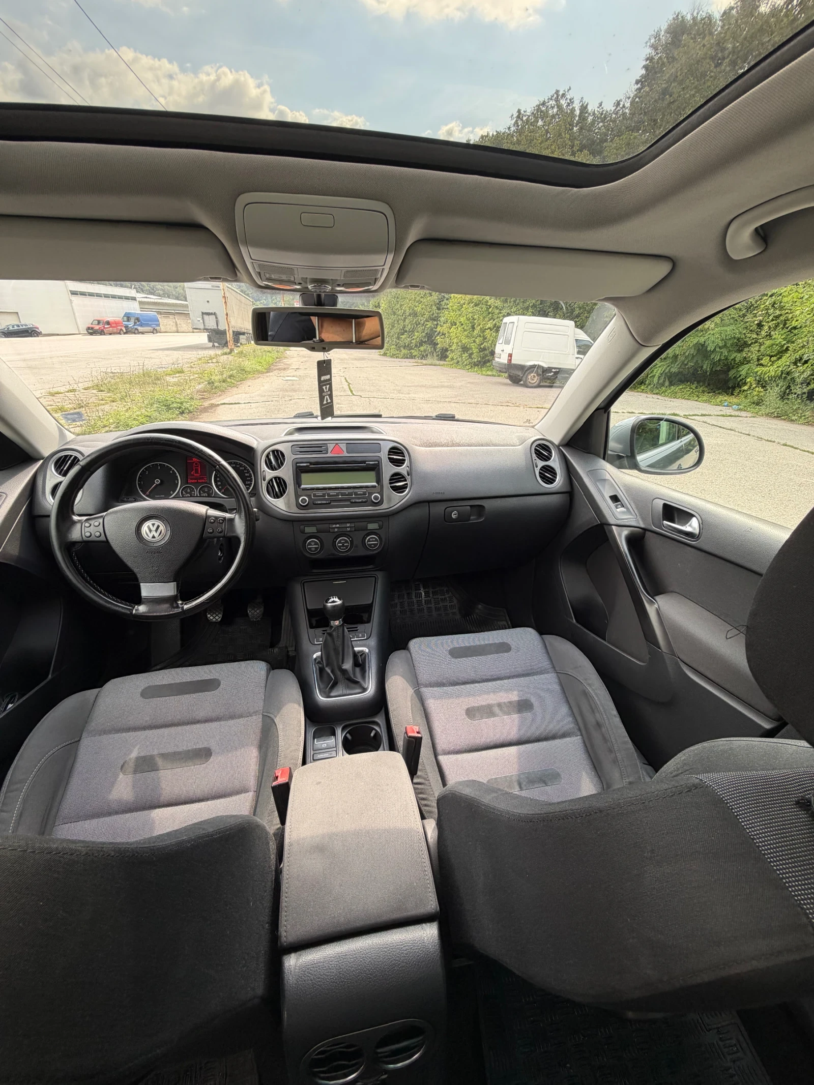 VW Tiguan 2.0 170 4motion, снимка 7 - Автомобили и джипове - 55411976