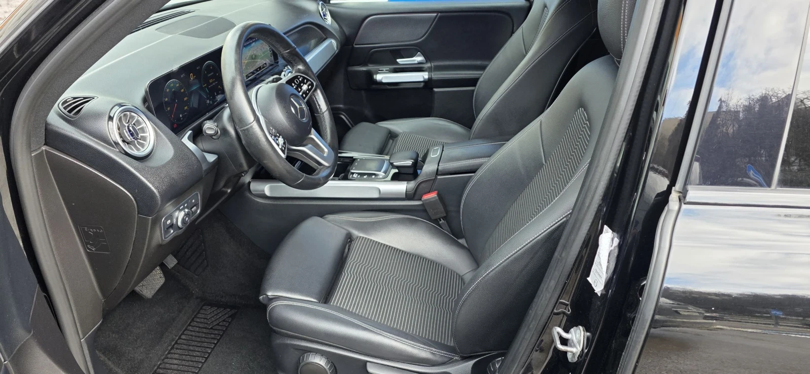 Mercedes-Benz GLB 2.0 d, снимка 13 - Автомобили и джипове - 55433588