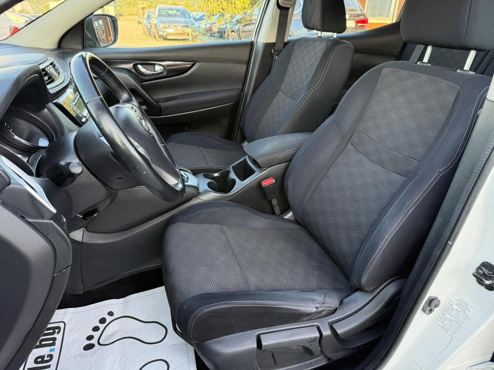 Nissan Qashqai 1.6DCI AVTOMAT Italia, снимка 9 - Автомобили и джипове - 55464125