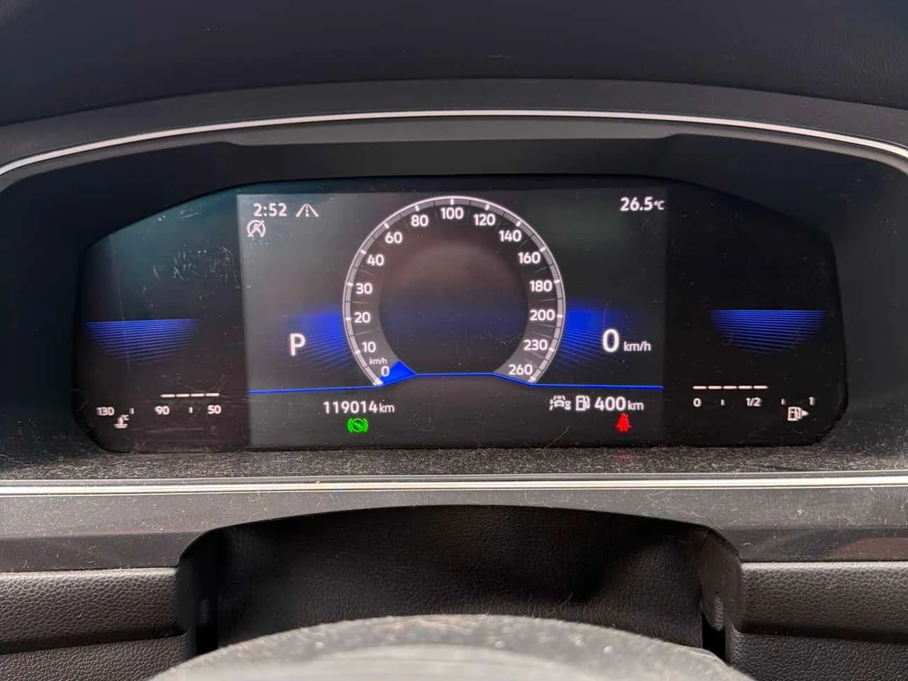 VW Tiguan * Trendline * CARFAX * ОФИЦИАЛЕН ДИЛЪР, снимка 8 - Автомобили и джипове - 55508734
