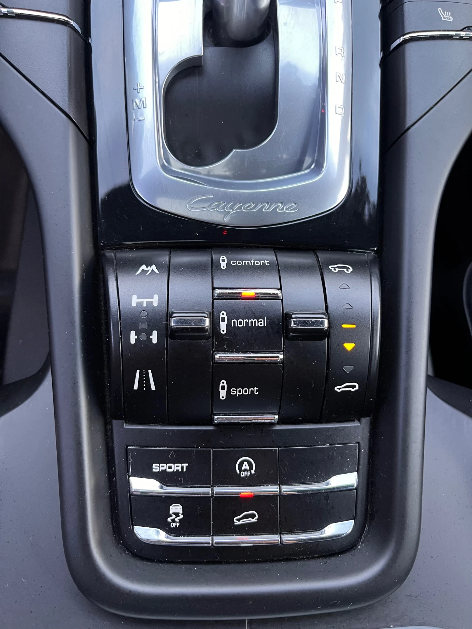 Porsche Cayenne, снимка 16 - Автомобили и джипове - 56429021