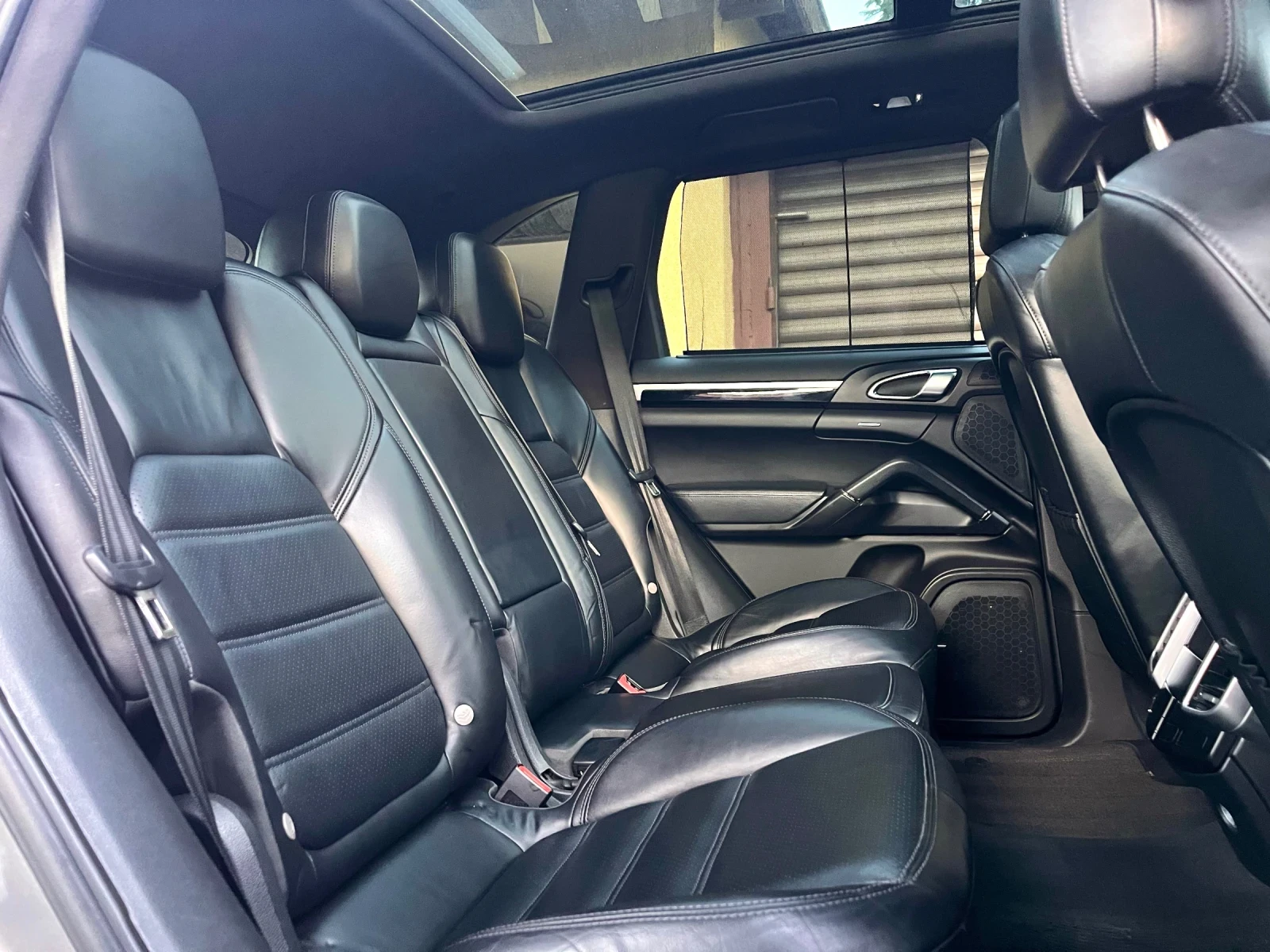 Porsche Cayenne, снимка 10 - Автомобили и джипове - 56429021