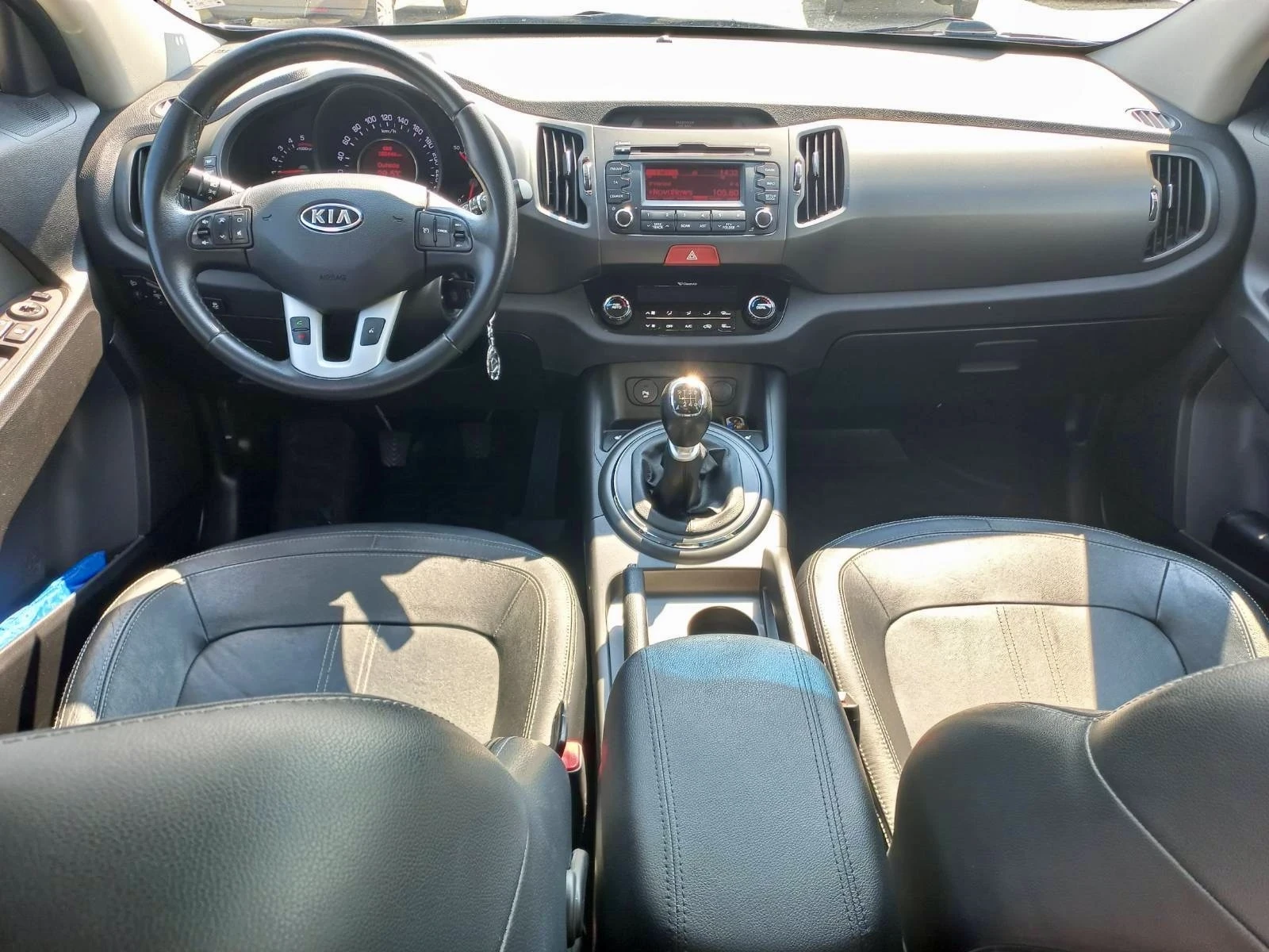 Kia Sportage 1.7 CRDI, снимка 10 - Автомобили и джипове - 56616942