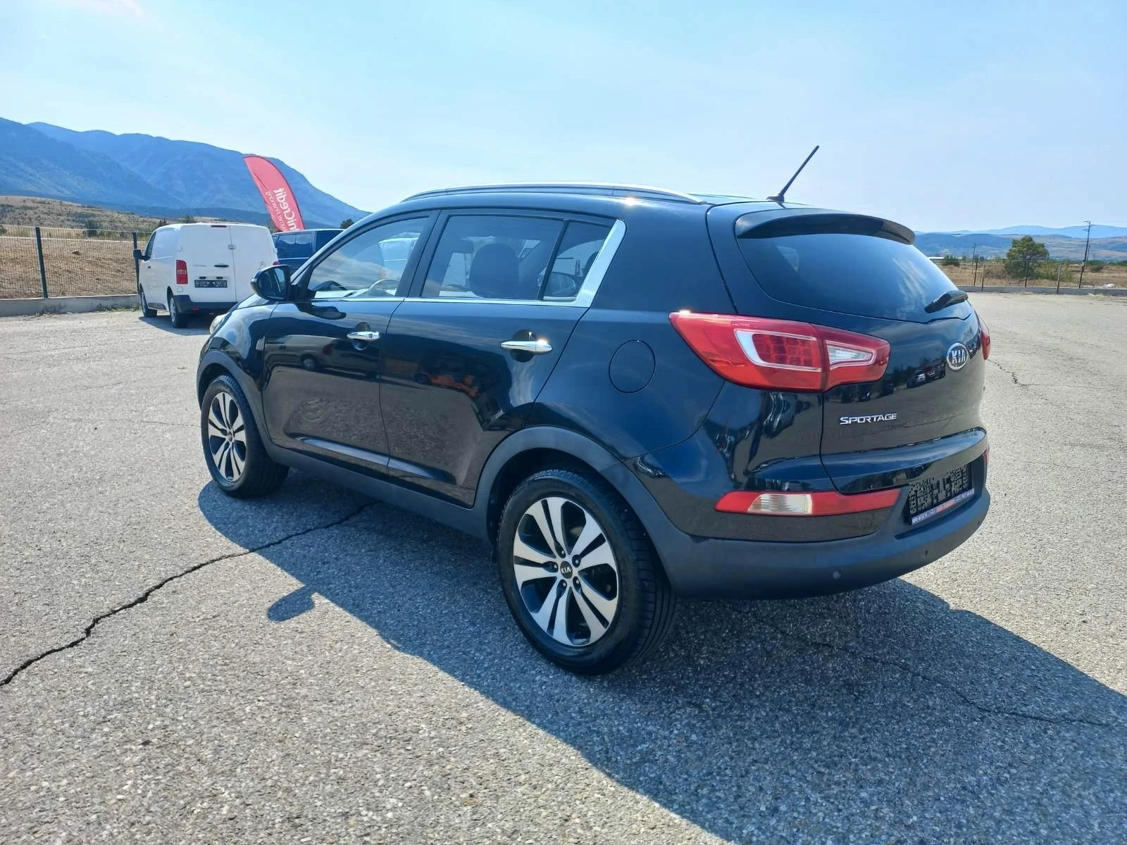 Kia Sportage 1.7 CRDI, снимка 4 - Автомобили и джипове - 56616942