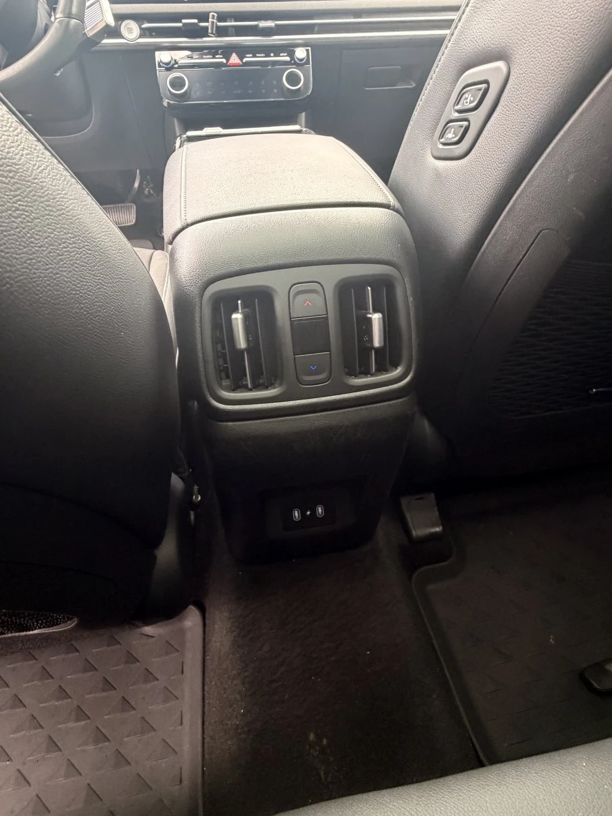 Hyundai Tucson, снимка 12 - Автомобили и джипове - 56626006