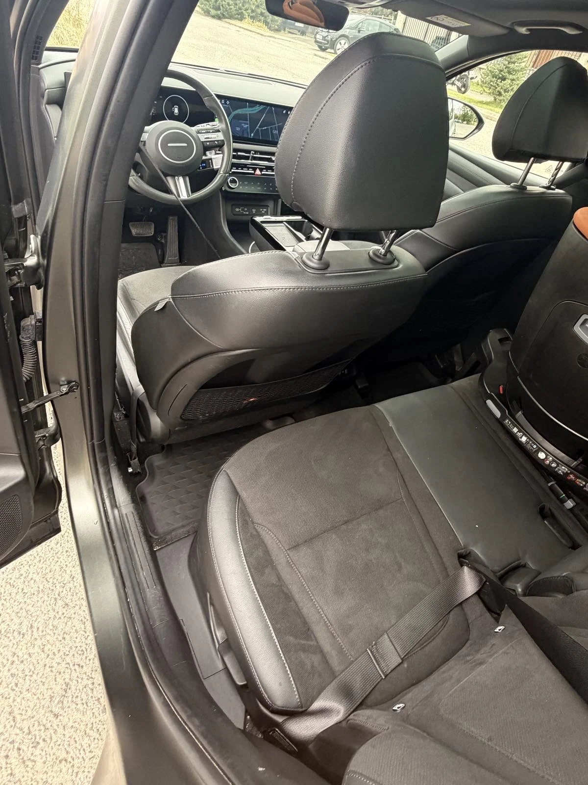 Hyundai Tucson, снимка 11 - Автомобили и джипове - 56626006