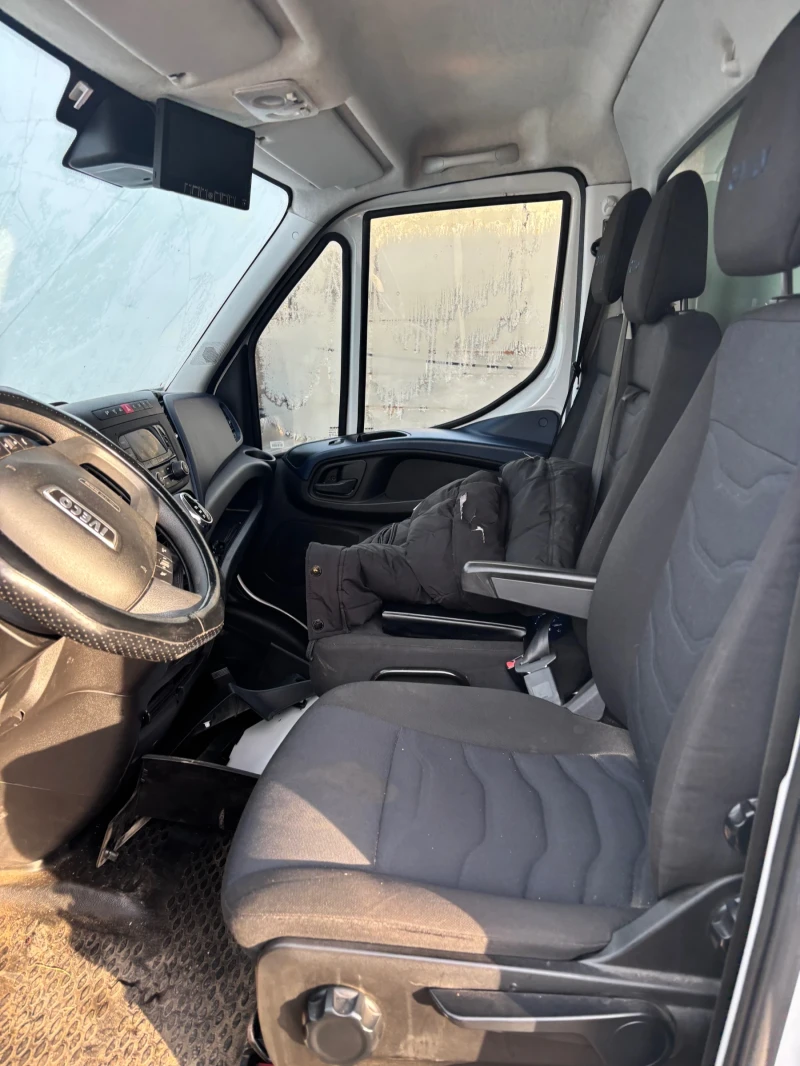 Iveco Daily, снимка 6 - Бусове и автобуси - 52887716