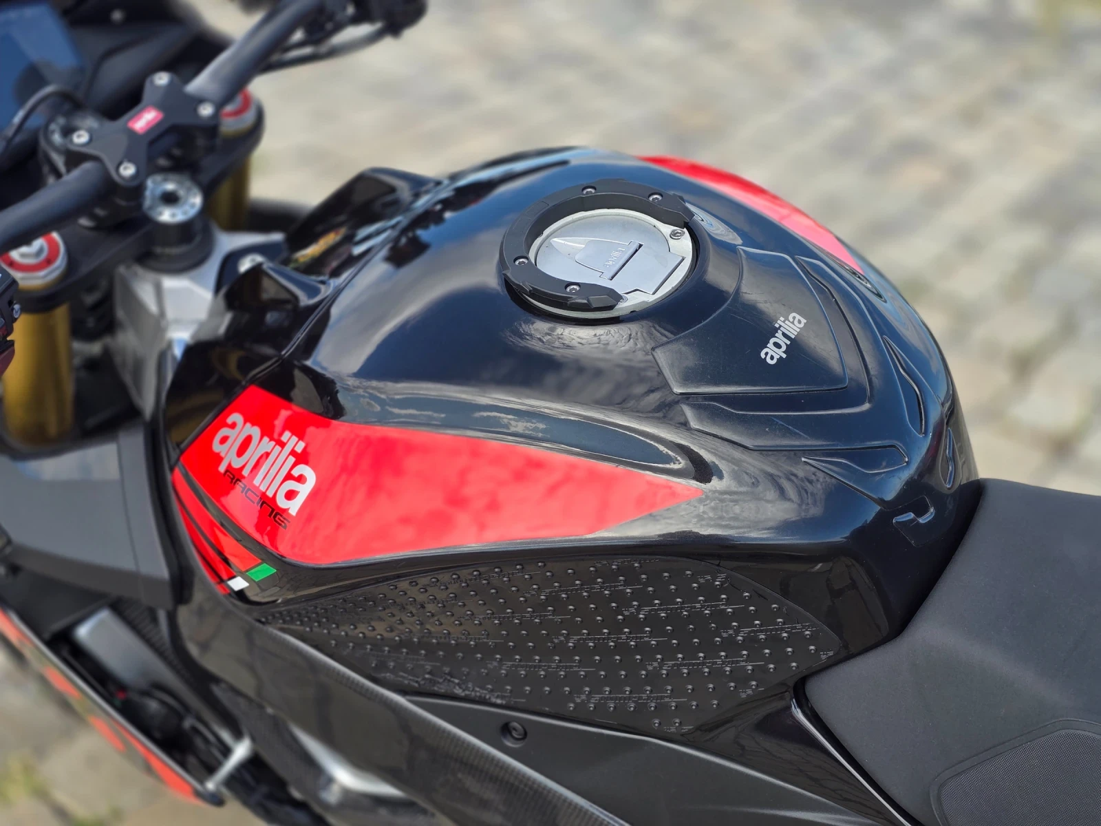Aprilia Tuono V4 1100 2018 година - изображение 9
