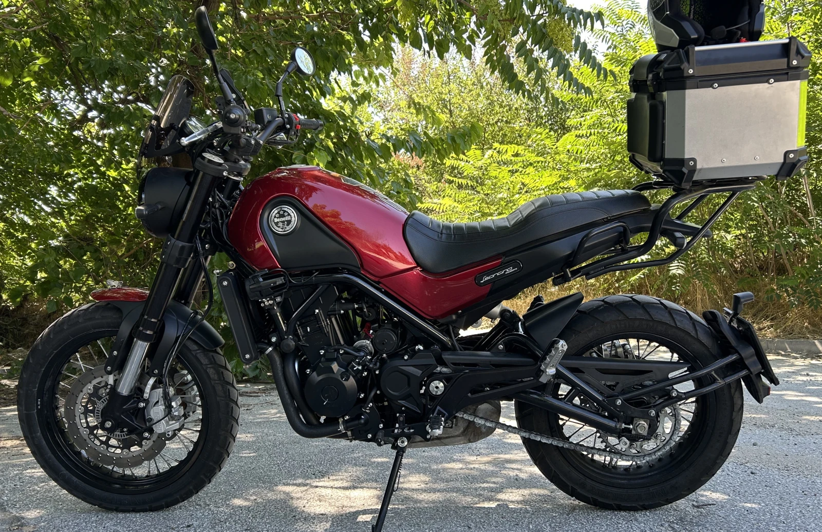 Benelli 500 Leoncino Trail