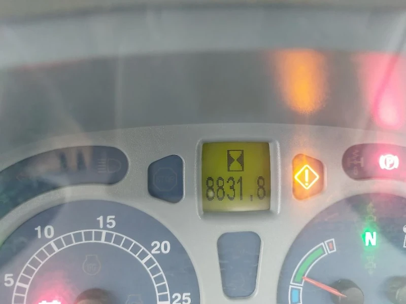 Трактор New Holland Т 70 50, снимка 6 - Селскостопанска техника - 53409189