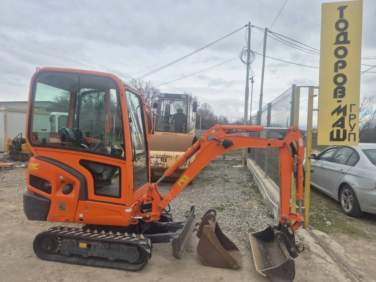 Багер Kubota KX016
