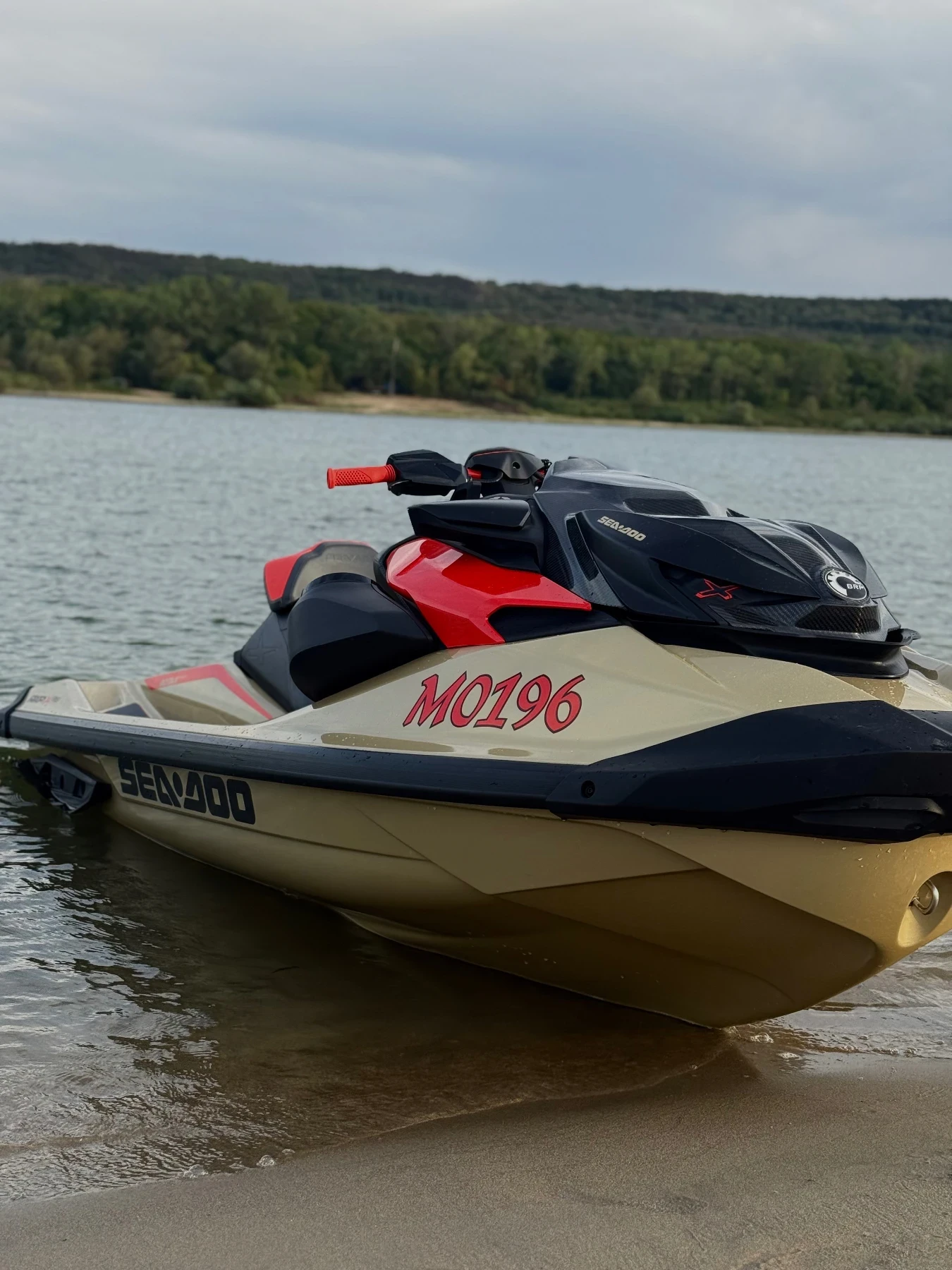 Джет Bombardier Sea Doo RXP-X RS