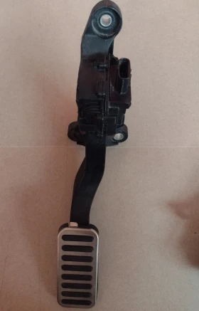 35191-G2100 педал за газ HYUNDAI IONIQ KIA NIRO  ELECTRIC  32740-03100, снимка 4