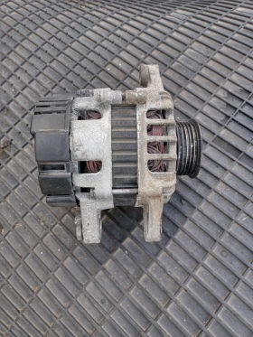 Алтернатор Динамо за Хюндай и20, снимка 1