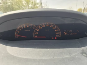 Toyota Yaris 1.0i 69к.с Климатроник Парктроник , снимка 17