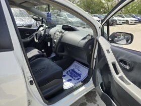 Toyota Yaris 1.0i 69к.с Климатроник Парктроник , снимка 13
