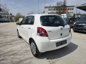 Toyota Yaris 1.0i 69к.с Климатроник Парктроник , снимка 3
