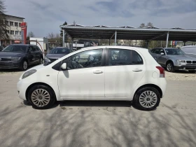 Toyota Yaris 1.0i 69к.с Климатроник Парктроник , снимка 7
