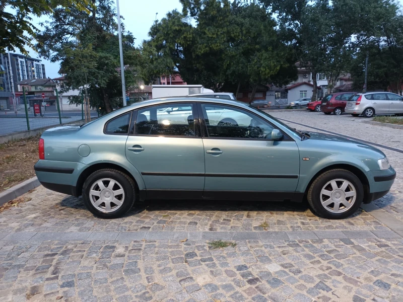 VW Passat 1.6 бензин перфектен , снимка 3 - Автомобили и джипове - 47358050