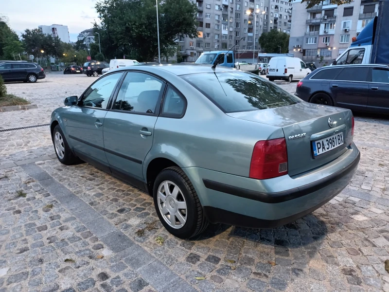 VW Passat 1.6 бензин перфектен , снимка 8 - Автомобили и джипове - 47358050