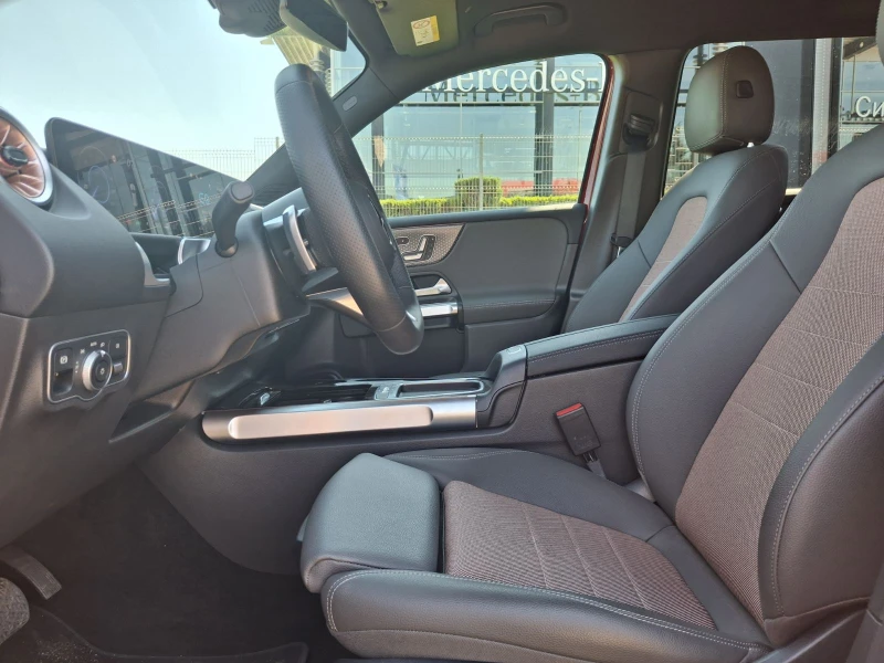 Mercedes-Benz EQB 300 4MATIC 6+ 1, снимка 10 - Автомобили и джипове - 48224282