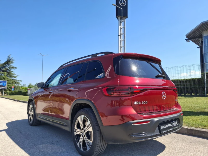 Mercedes-Benz EQB 300 4MATIC 6+ 1, снимка 6 - Автомобили и джипове - 48224282