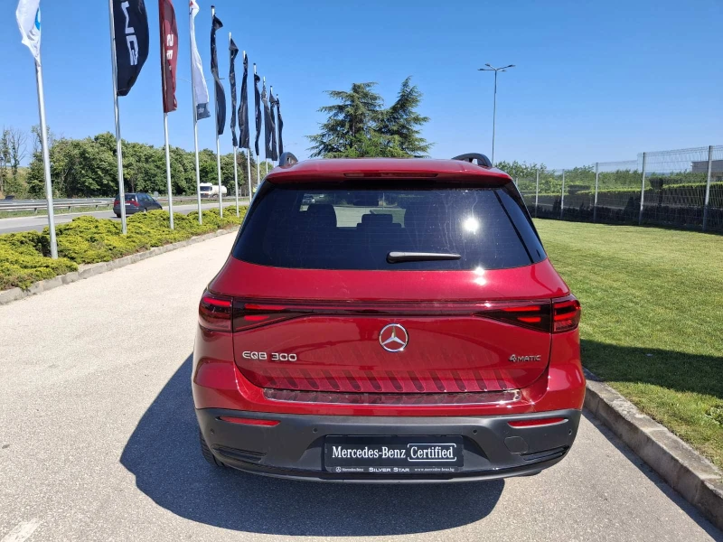 Mercedes-Benz EQB 300 4MATIC 6+ 1, снимка 5 - Автомобили и джипове - 48224282
