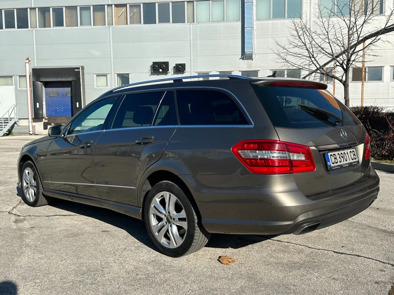 Mercedes-Benz E 350 AMG Pack 231к.с., снимка 3 - Автомобили и джипове - 48391928