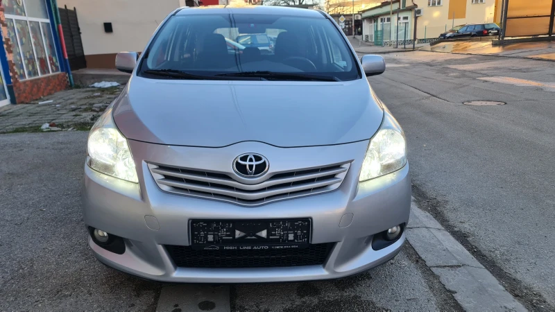 Toyota Verso 1.6 ГАЗ.ИНЖ. като нова, снимка 7 - Автомобили и джипове - 48600989