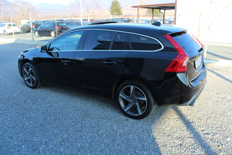 Volvo V60 КАТО НОВ, снимка 7 - Автомобили и джипове - 48867892